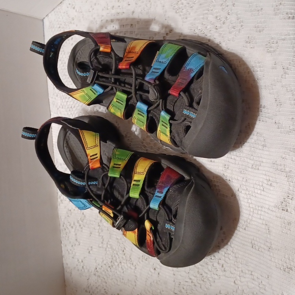 Rainbow Keen Sandals